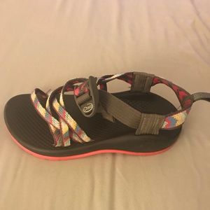 Sz 2 Girls Chacos hardly worn